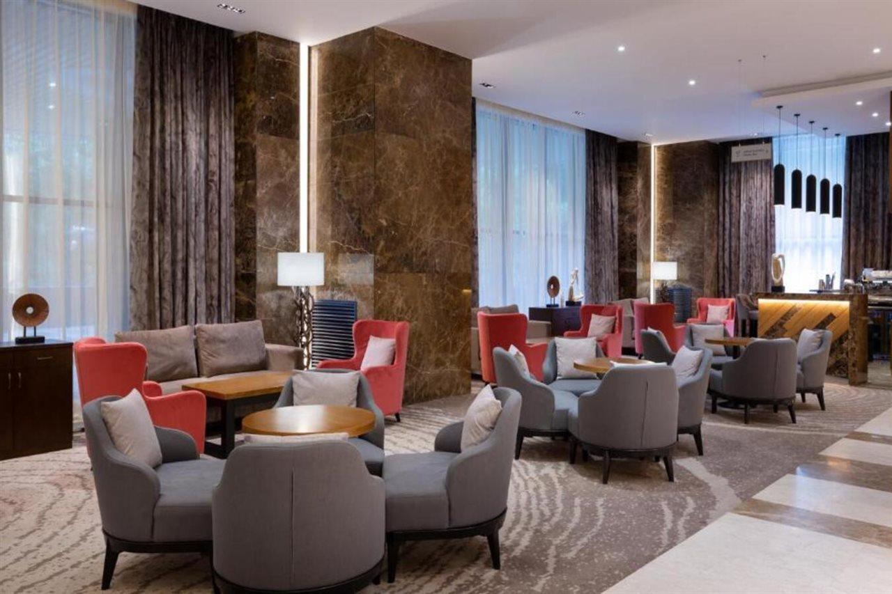 Doubletree By Hilton Almaty Hotel Kültér fotó