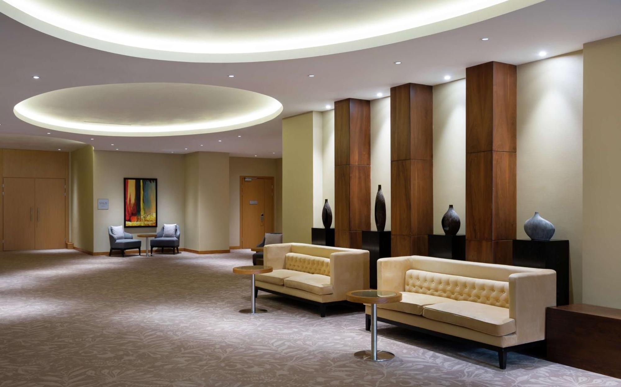 Doubletree By Hilton Almaty Hotel Kültér fotó