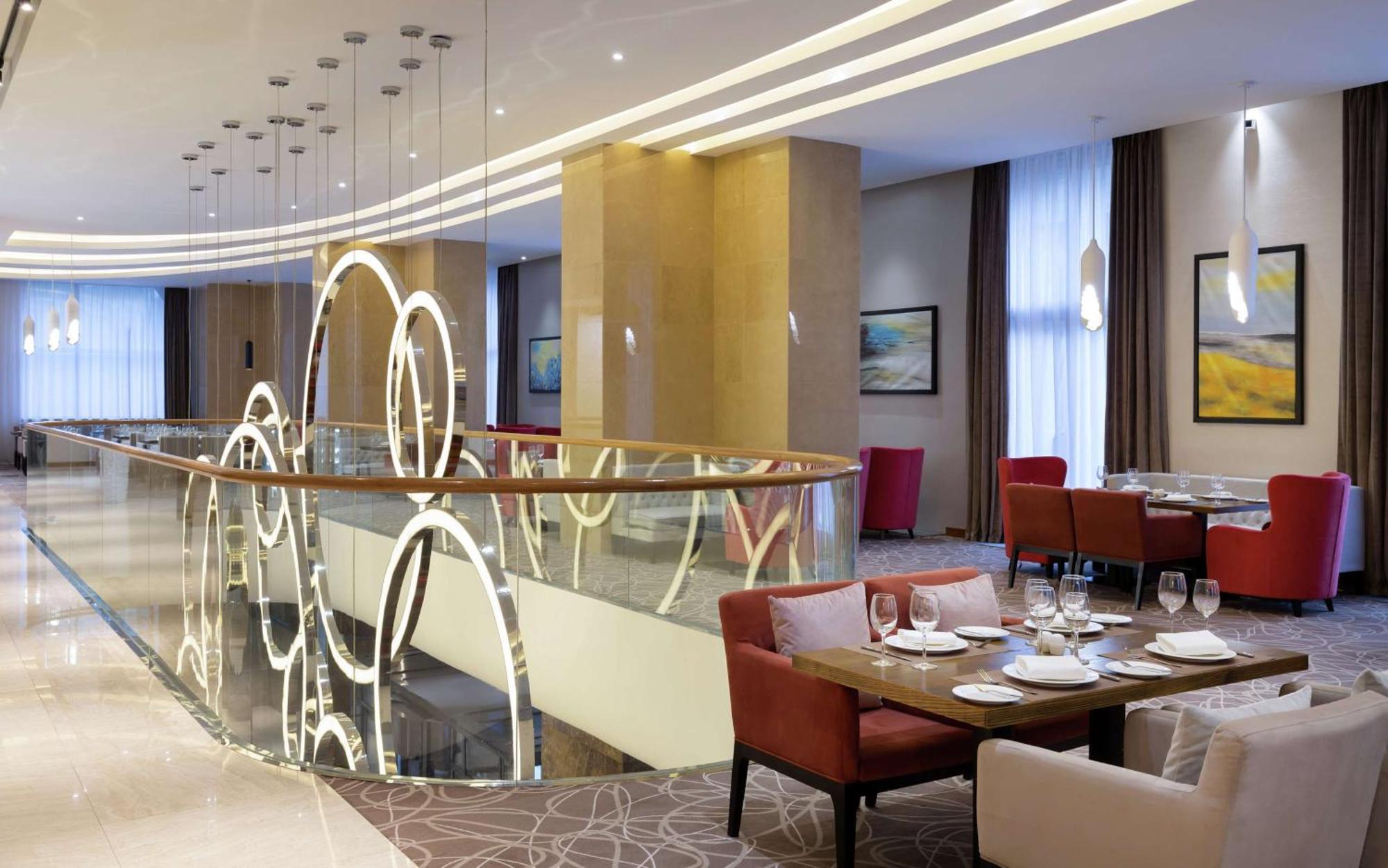 Doubletree By Hilton Almaty Hotel Kültér fotó