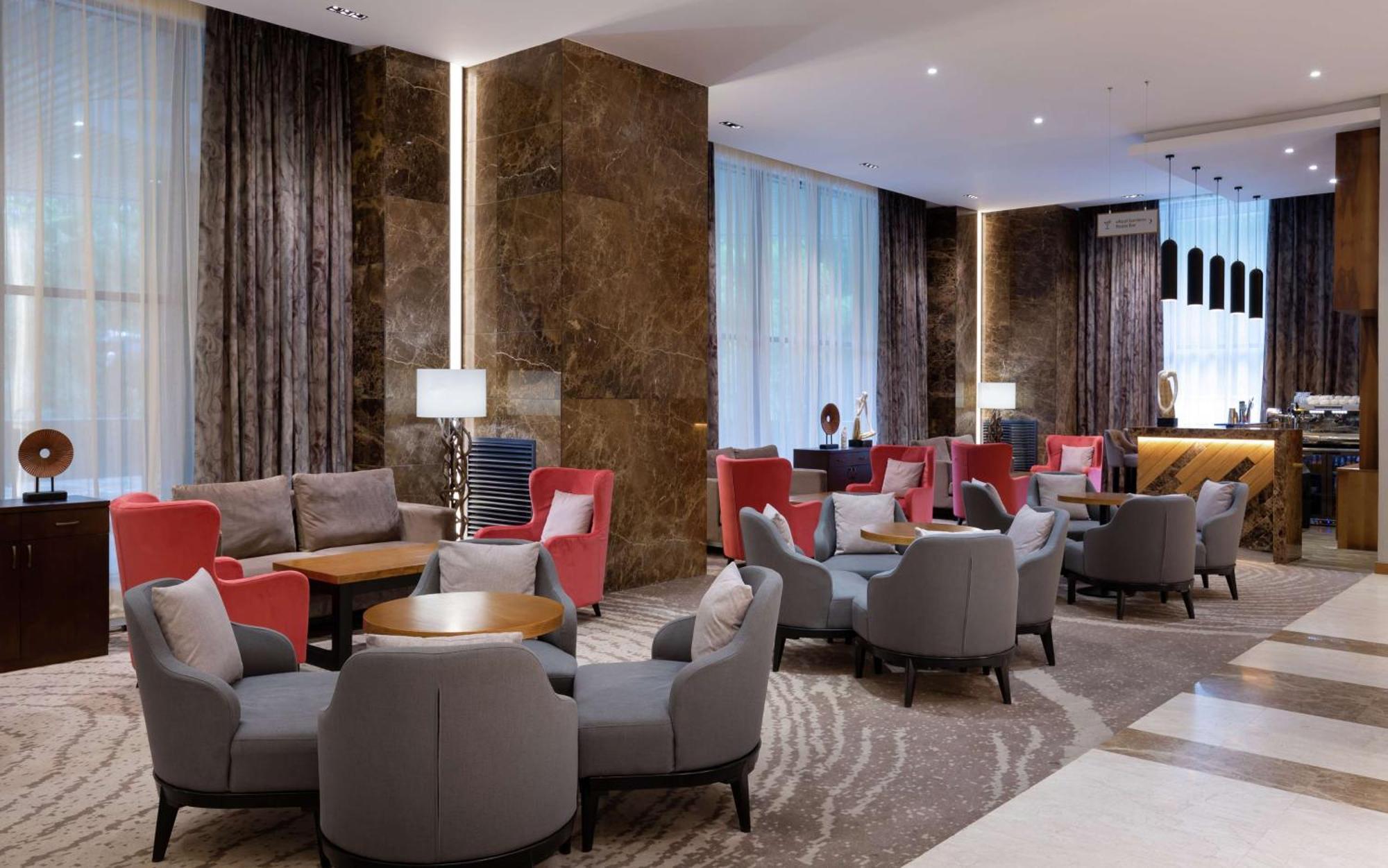 Doubletree By Hilton Almaty Hotel Kültér fotó